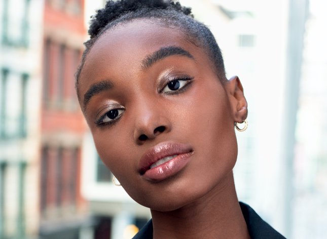 Maybelline model wearing Fit Me