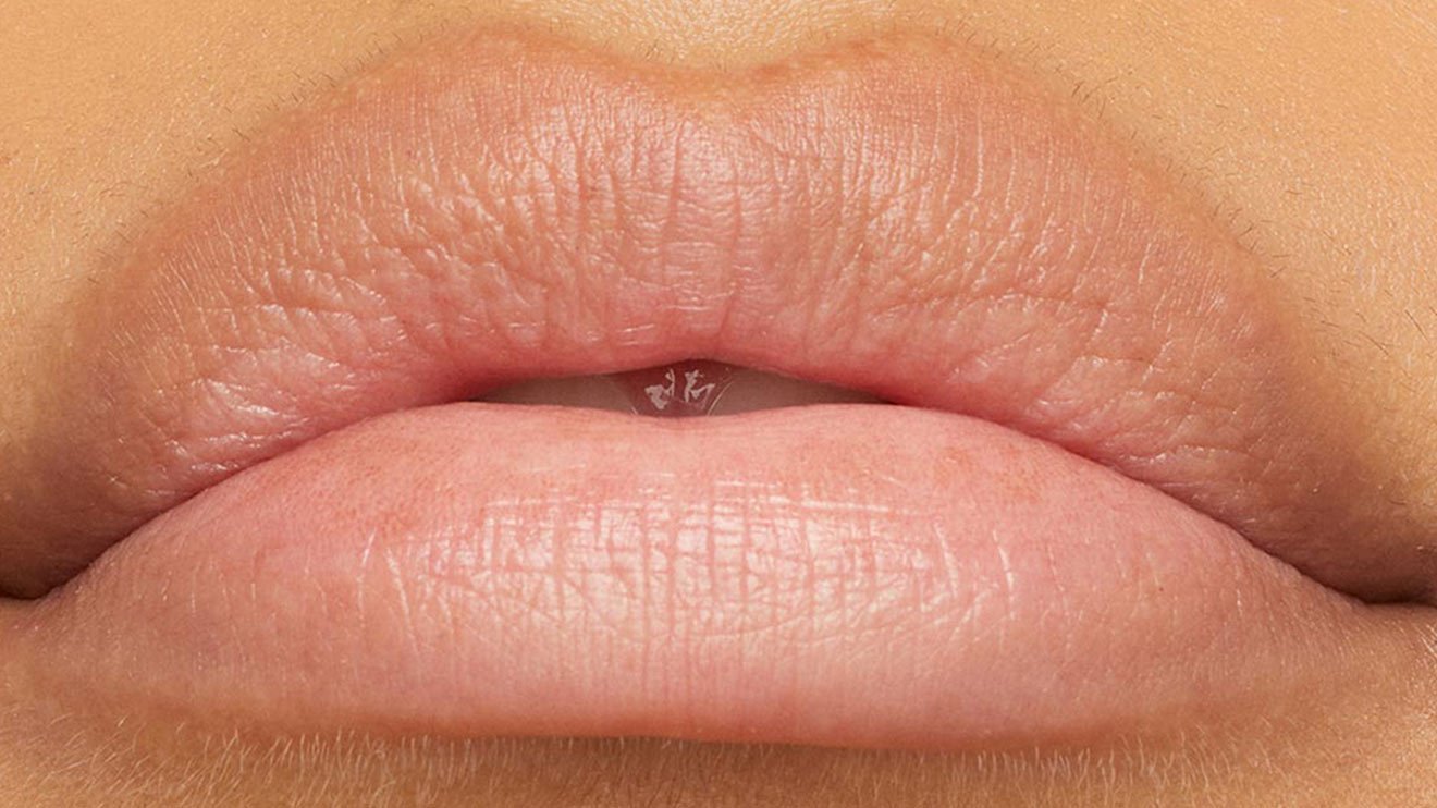 mny maybeits serumlipstick pdp beforeafter before