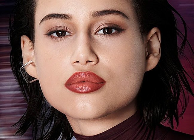 Maybelline Super Stay Peel Of Lip Liner CLP model