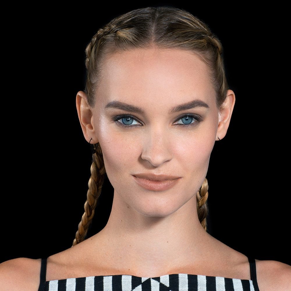 Maybelline master camo product light after