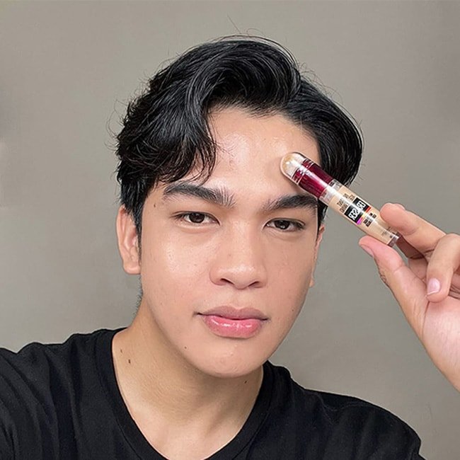 Maybelline Banana Powder Product Laydown shot