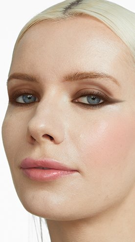 -/media/project/loreal/brand-sites/mny/master/dmi/tips-and-trends-2024/article-thumbnail/makeup-tips-article-thumbnail-create-reverse-cat-eye.jpg?rev=-1