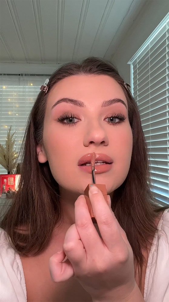 -/media/project/loreal/brand-sites/mny/master/dmi/tips-and-trends-2024/article-thumbnail/makeup-tips-article-thumbnail-espresso-makeup.jpg?rev=-1