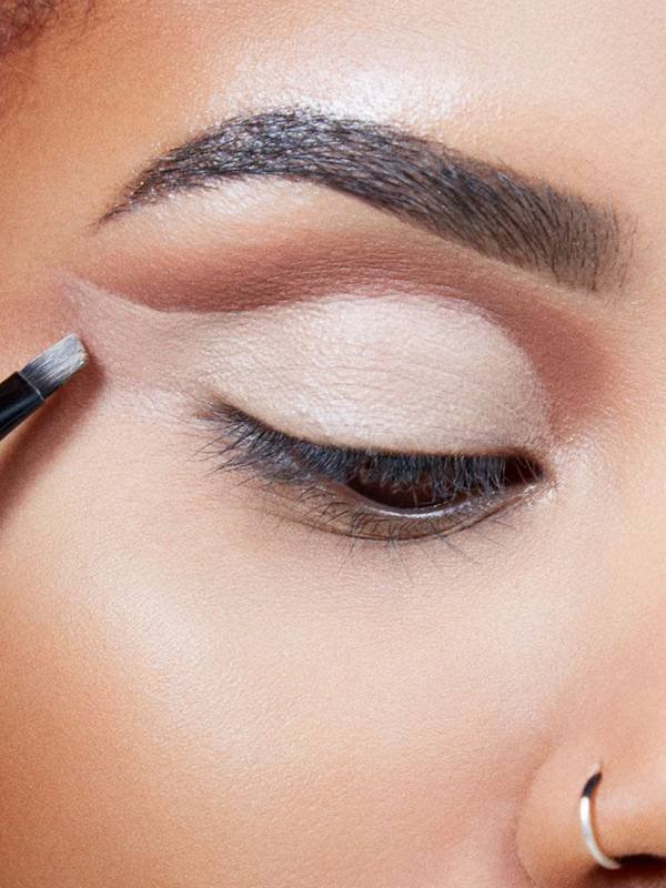 how to: cateye cut crease eyeshadow | superdrug Images... Cut Crease Eye Makeup | Eyeshadow Tips & Ideas | Maybelline UK