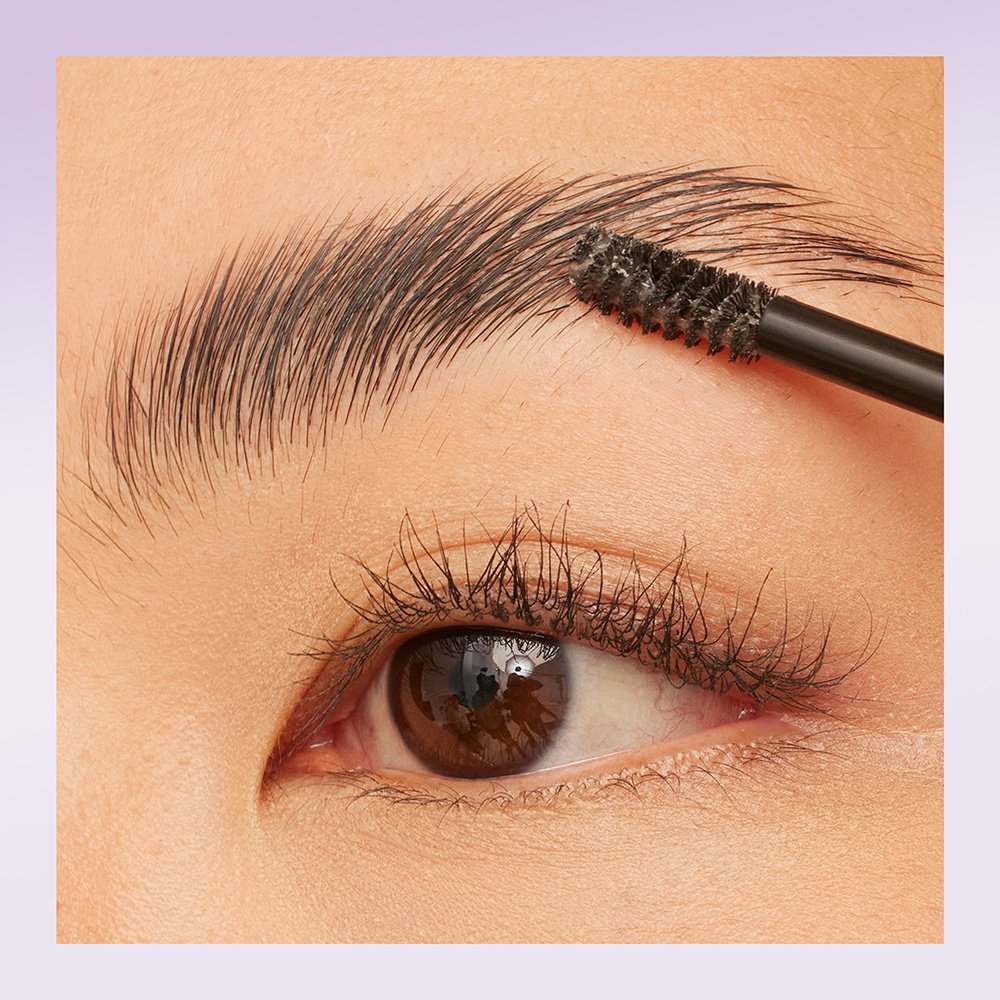 -/media/project/loreal/brand-sites/mny/emea/uk/tips-and-trends/eye-makeup-tutorials/eyebrow-makeup-tutorials/best-looks-for-thin-eyebrow-styles/apply.jpg?rev=cc9ed36217b2407b9d86037477cc652b