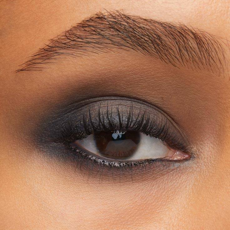 -/media/project/loreal/brand-sites/mny/emea/uk/tips-and-trends/eye-makeup-tutorials/eyeliner-makeup-tutorials/smokey-eyeliner/tattooliner_after_jillian_grey_fullwidth.jpg?rev=417a20fa9d1c4d999a75e3d1195a1af4